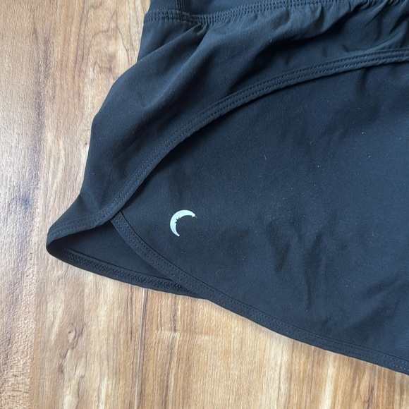 Zyia shorts size small. - Picture 4 of 4